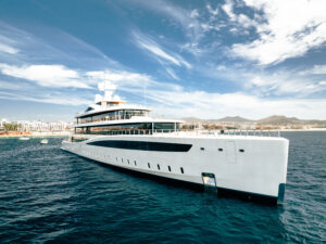 Mega Luxury Yachts In Cabo